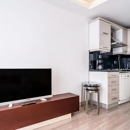 W Pool 5 Min To Vialand Near Golden Horn *