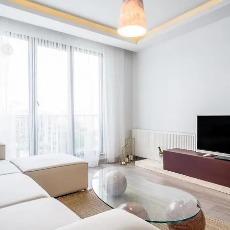 Apartment W Pool 5 Min To Vialand Near Golden Horn *